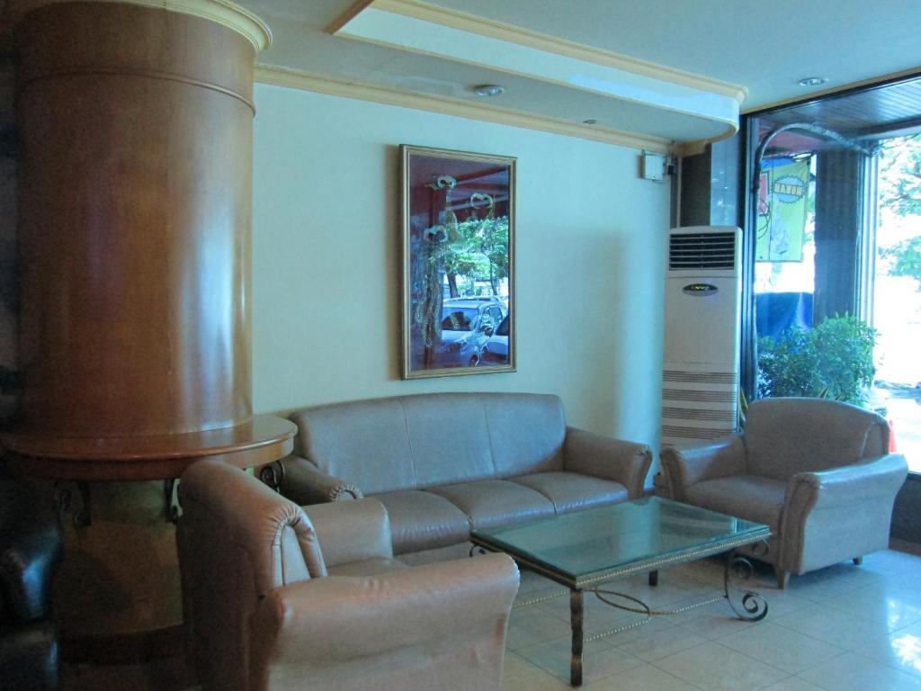 Hotel Buana Lestari Balikpapan  Eksteriør billede