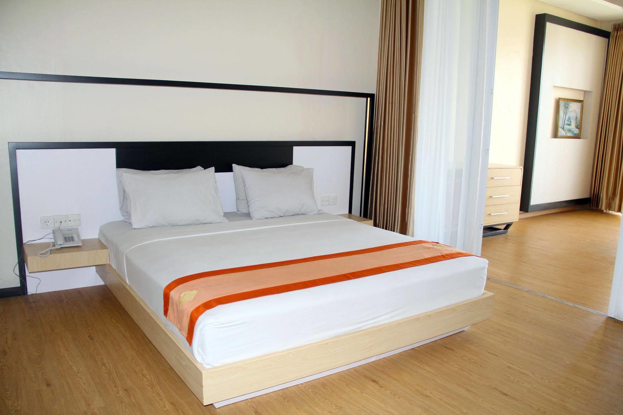 Buana Lestari Hotel Balikpapan  Eksteriør billede